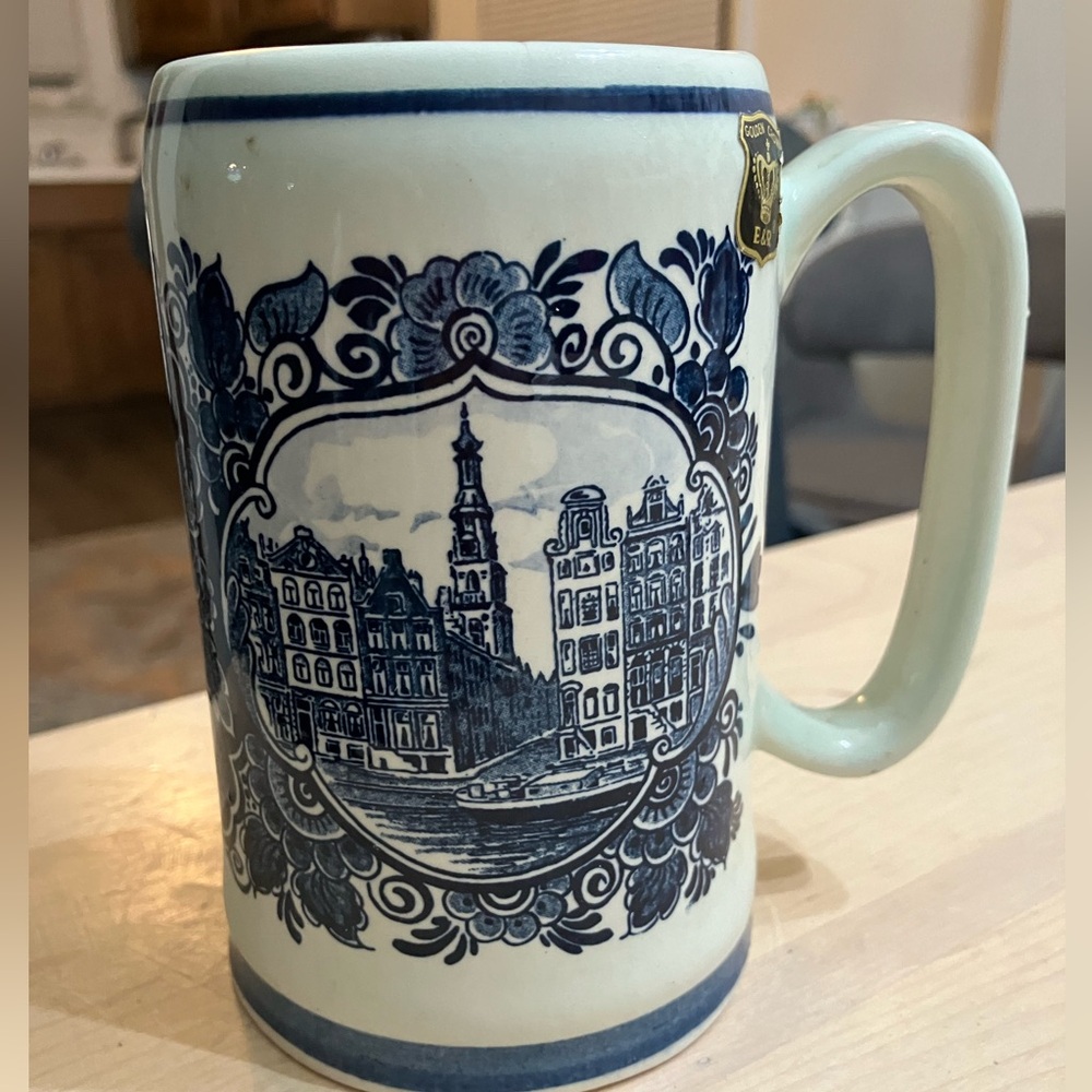 Vintage Delfts Stein/Mug with a Floral and Landmark Design